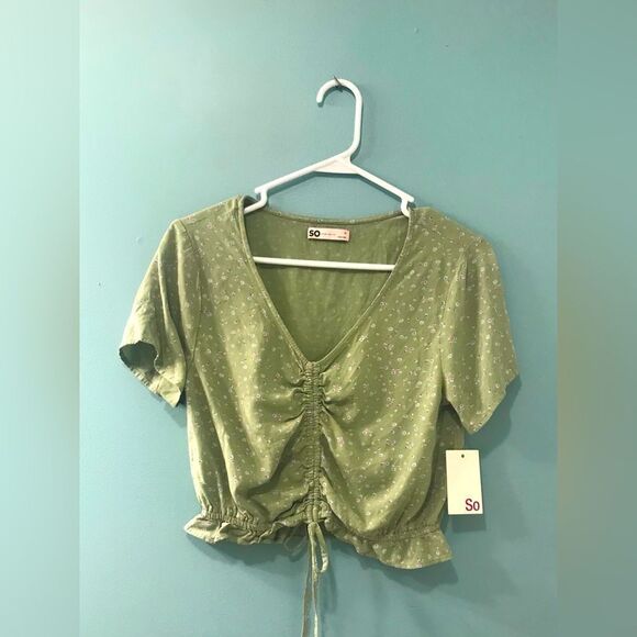 NWT … SO “Size: M” Floral Crop Top / Blouse - Picture 1 of 5